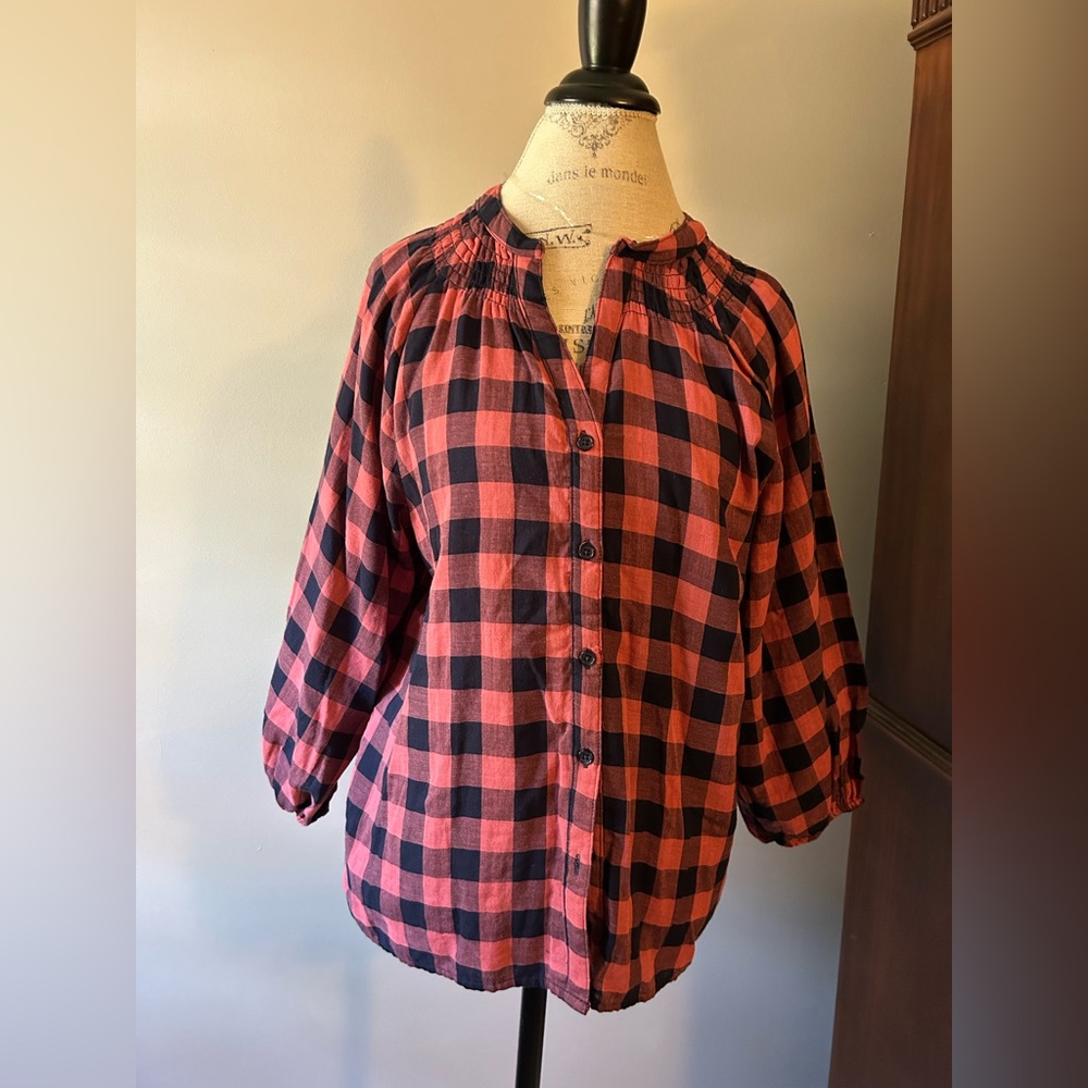 Time and Tru Women’s size large lined 100%cotton button down blouse